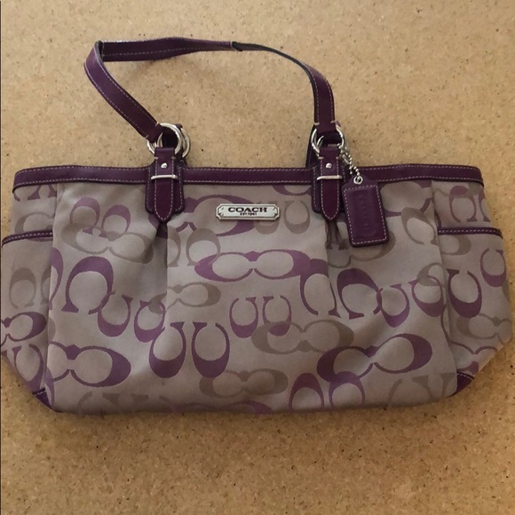 Coach Handbag - Picture 1 of 7